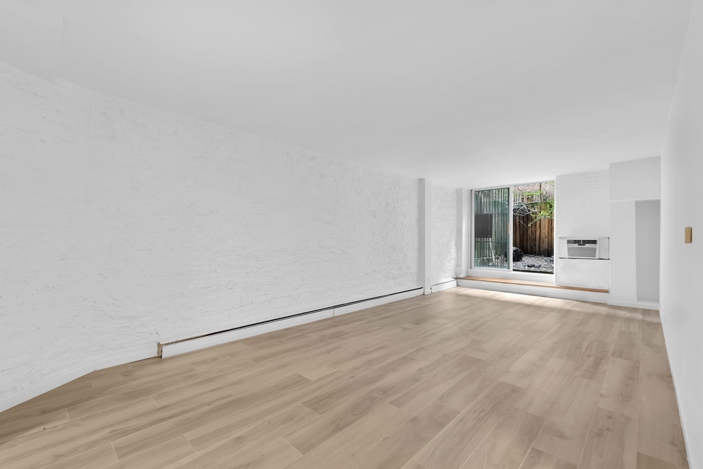 East 95th Street - Photo 1