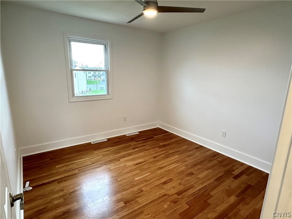 8662 Bayview Drive - Photo 17