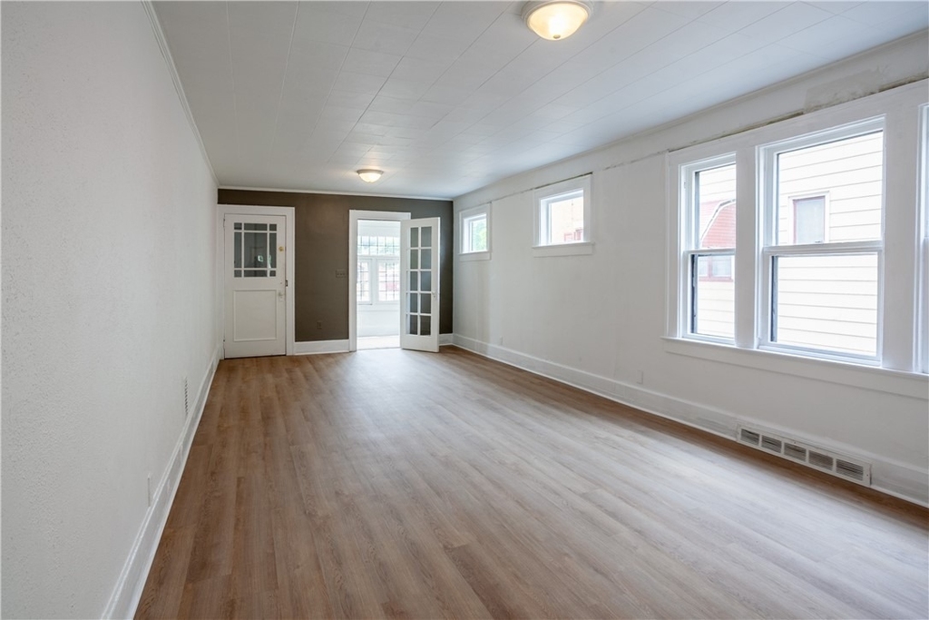 1788 Clifford Avenue - Photo 8