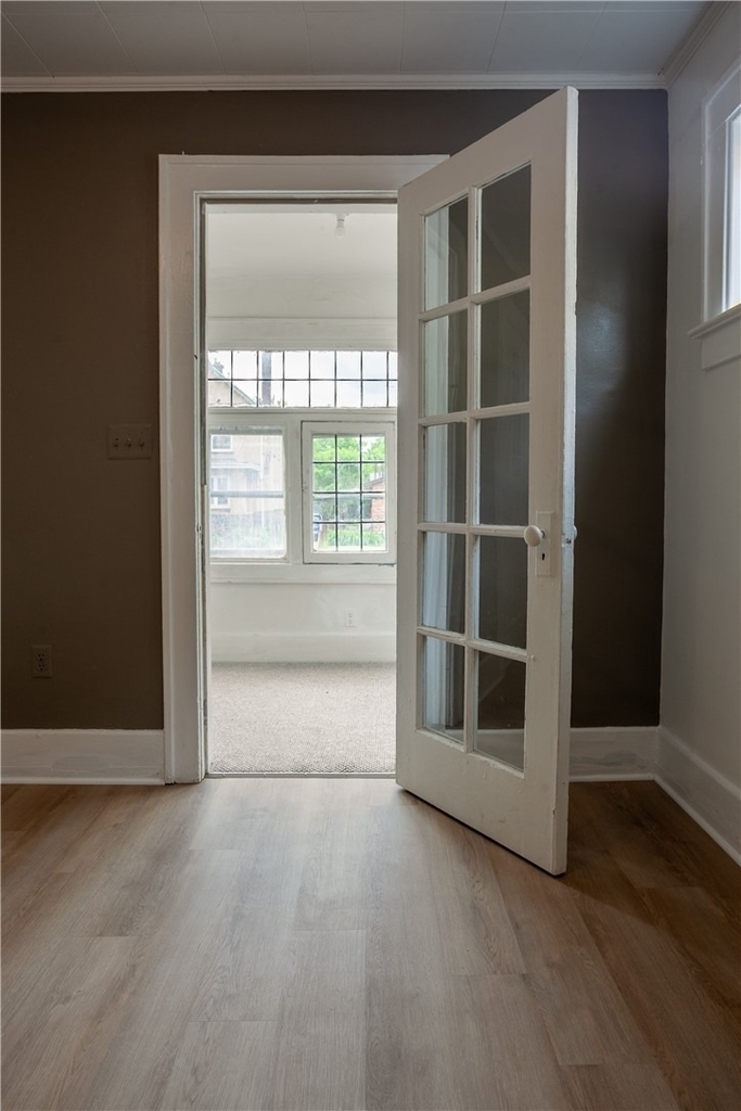 1786 Clifford Avenue - Photo 10