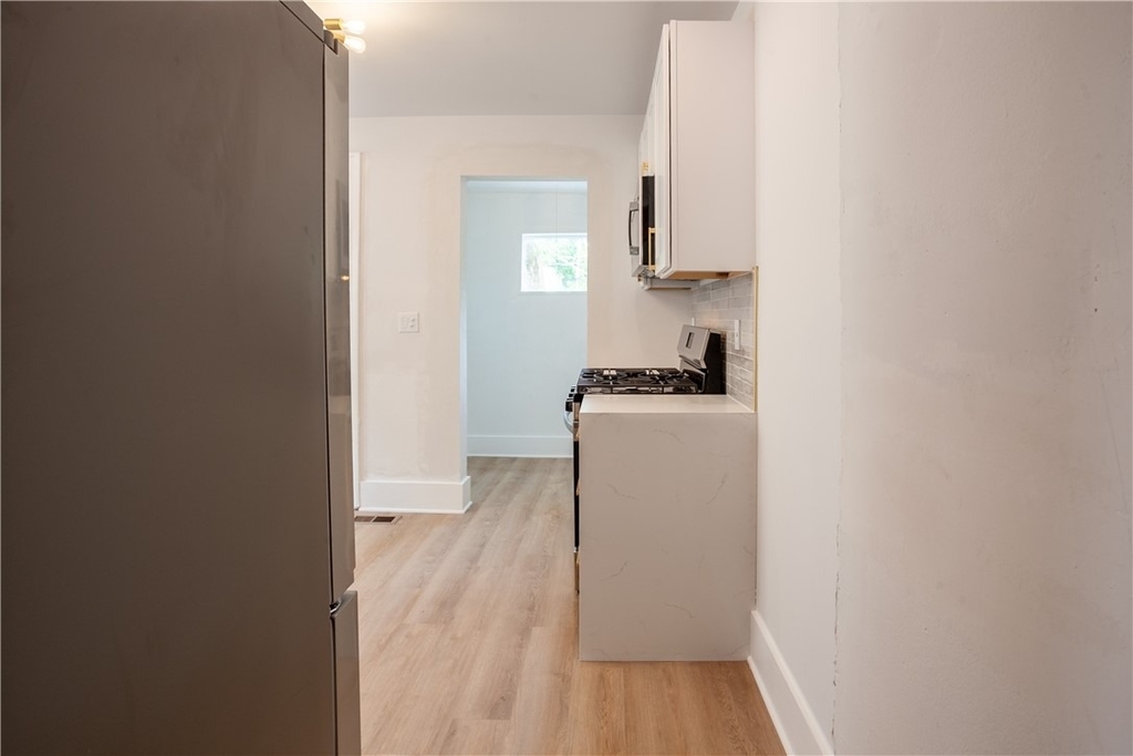 1786 Clifford Avenue - Photo 6