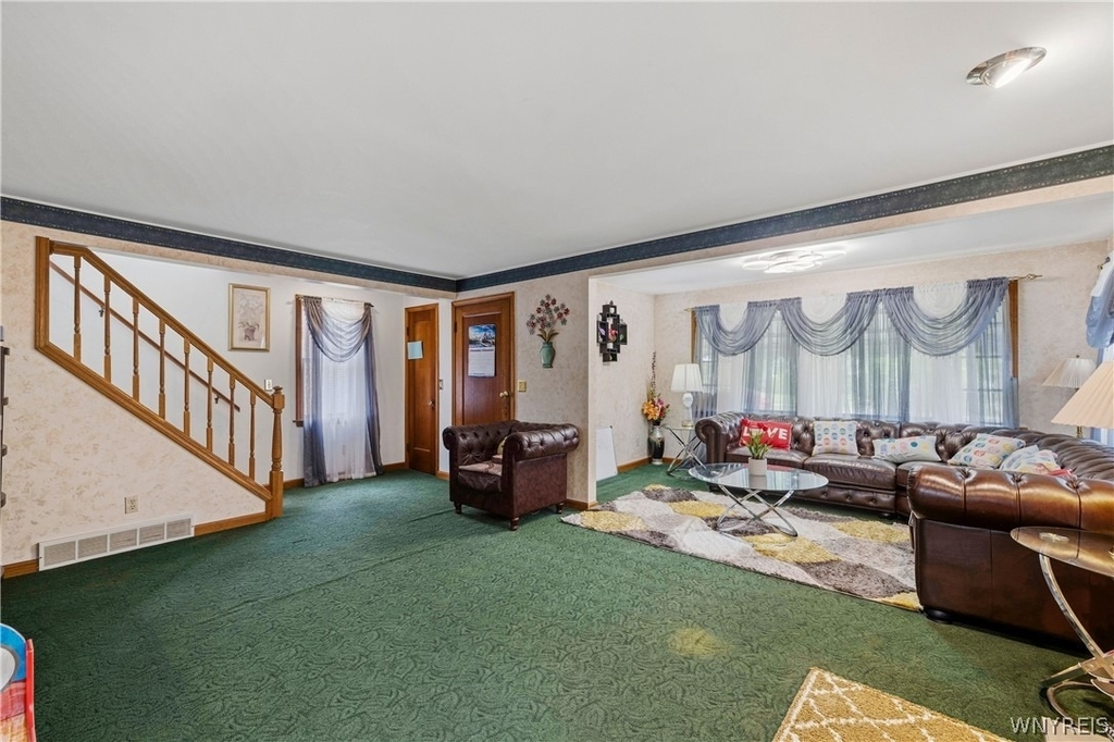 136 Mapleview Road - Photo 6