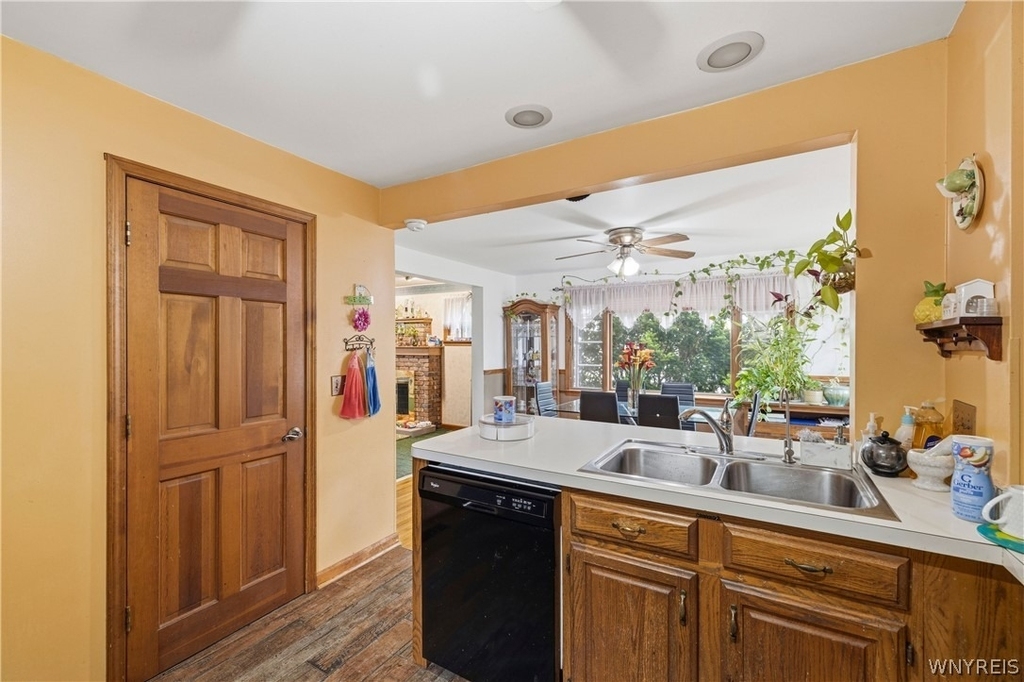 136 Mapleview Road - Photo 14