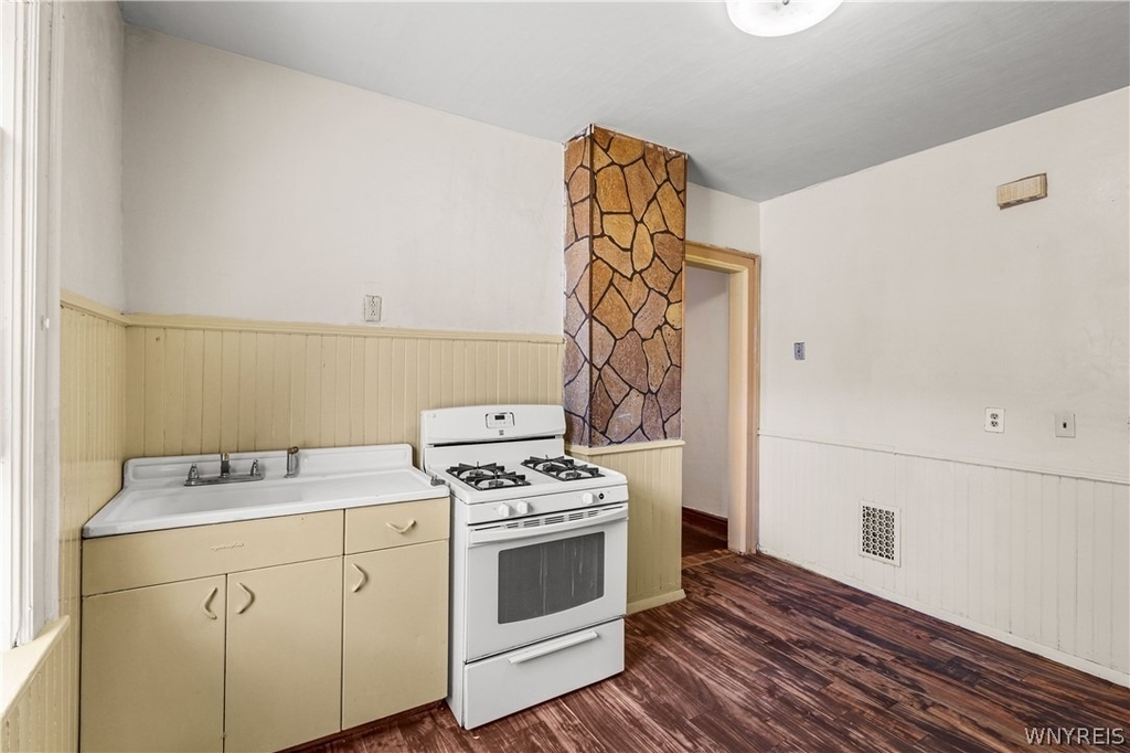 213 Keystone Street - Photo 18