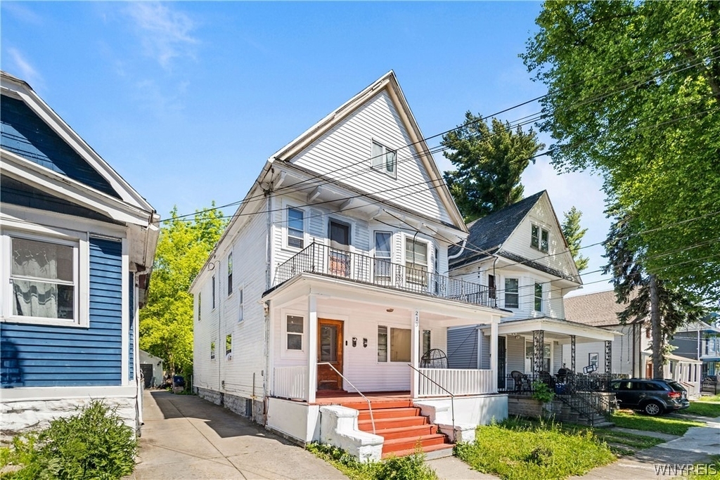213 Keystone Street - Photo 2