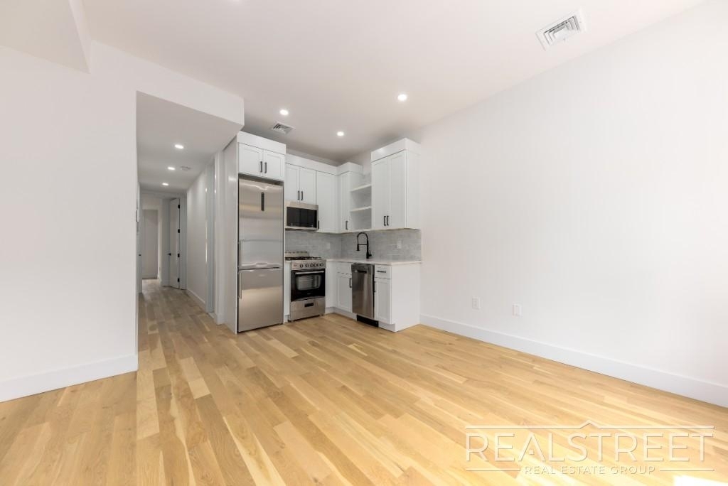 15 Hampton Pl - Photo 3