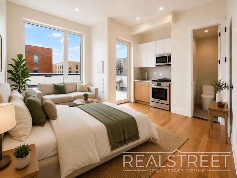 729 Rogers Avenue - Photo 1