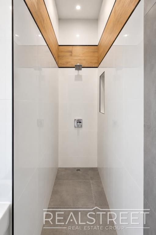 729 Rogers Avenue - Photo 3