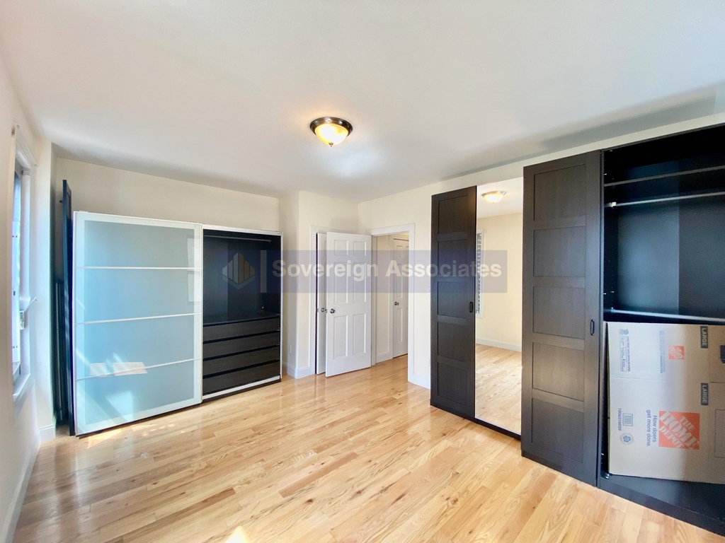 686 West 204th Street - Photo 11