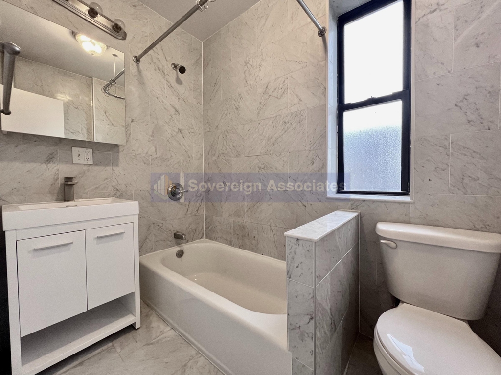 20 Magaw Place - Photo 7