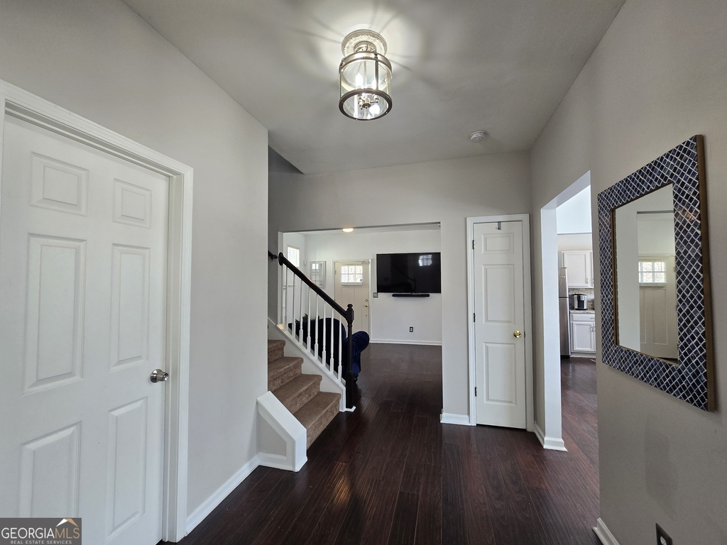 4761 Highpoint Way - Photo 9