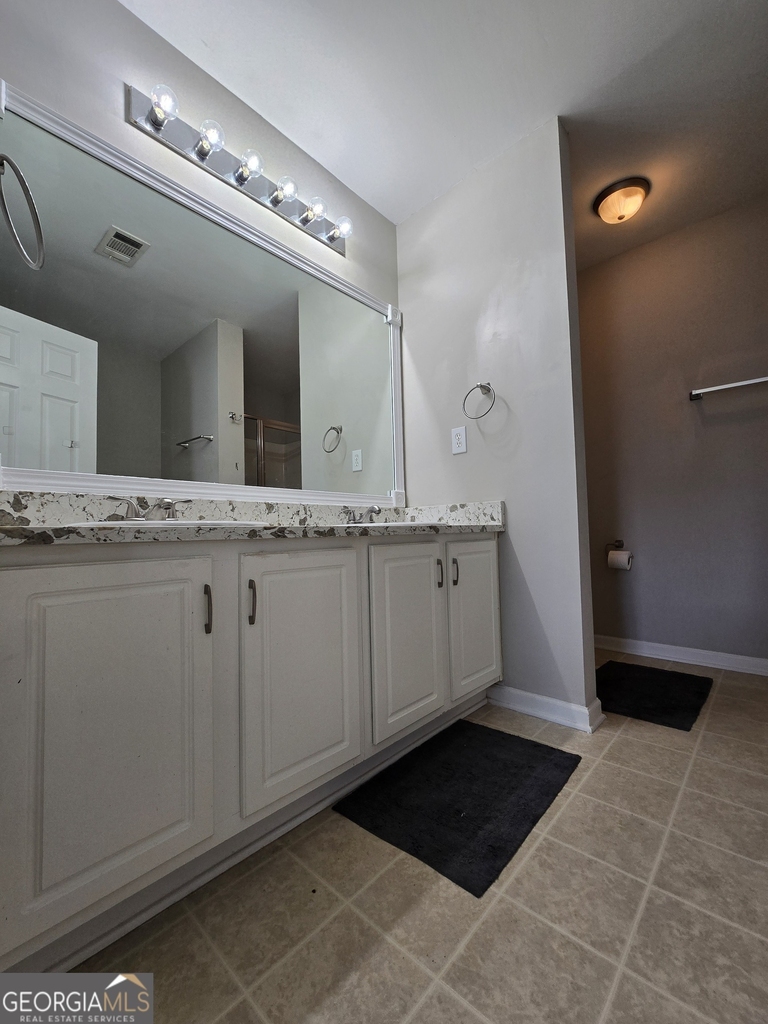 4761 Highpoint Way - Photo 24