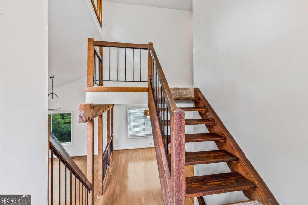 1016 Muirfield Drive - Photo 2