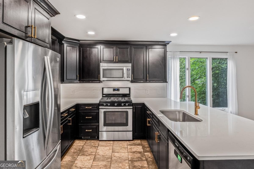 1016 Muirfield Drive - Photo 4
