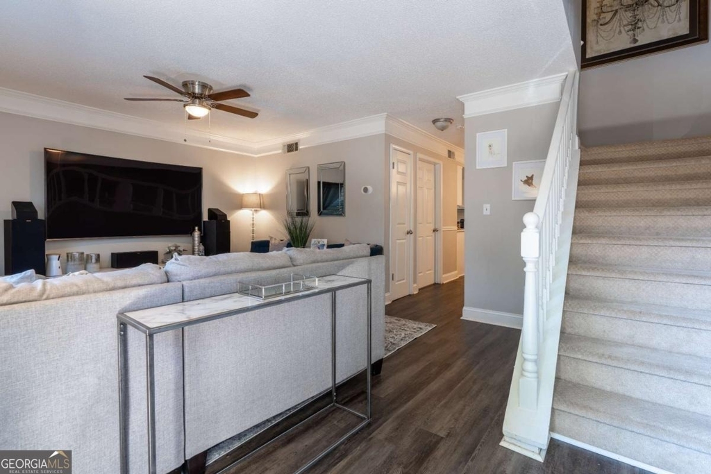 6900 Roswell Road - Photo 3