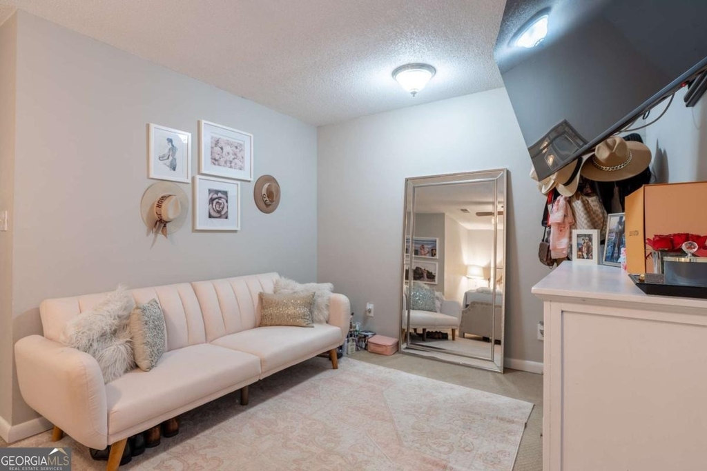 6900 Roswell Road - Photo 28