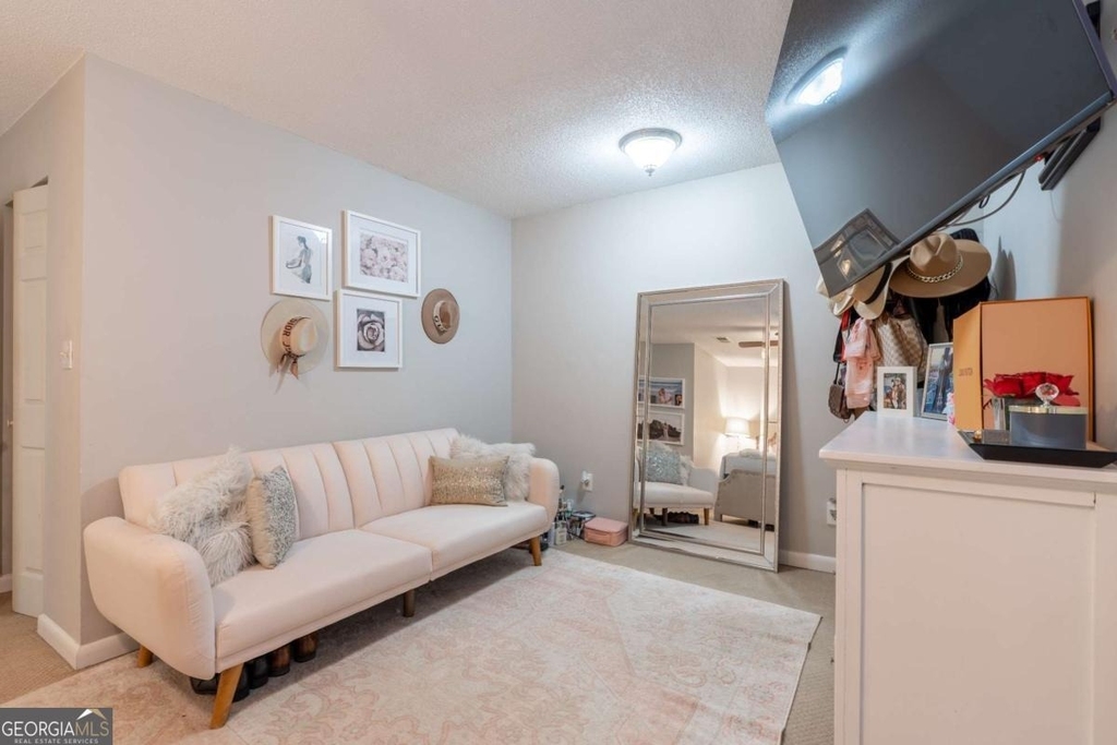 6900 Roswell Road - Photo 30
