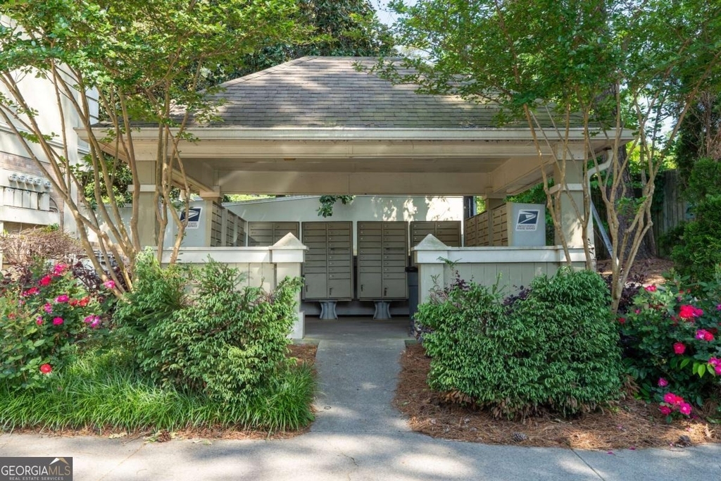 6900 Roswell Road - Photo 45