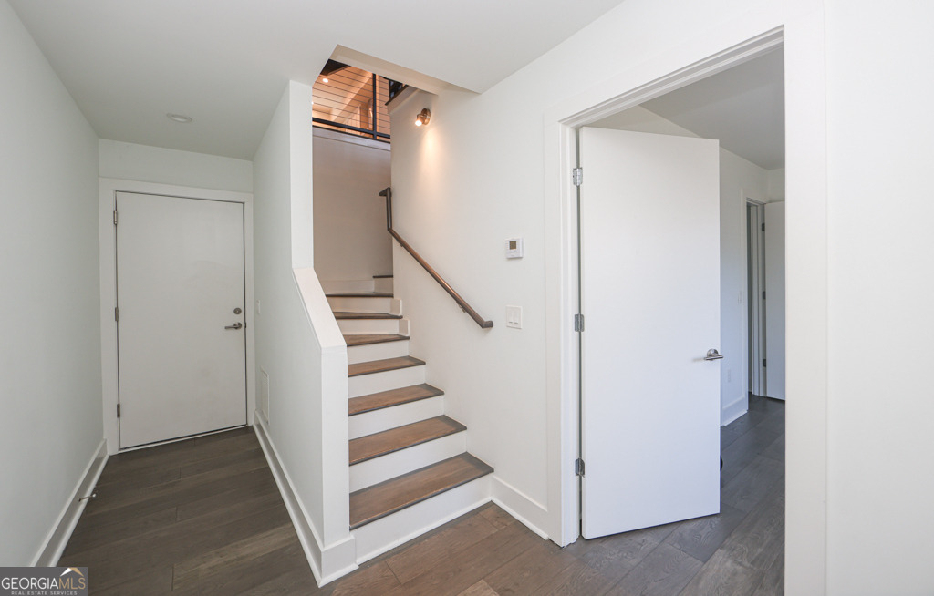 1145 Kirkwood Avenue Se - Photo 6