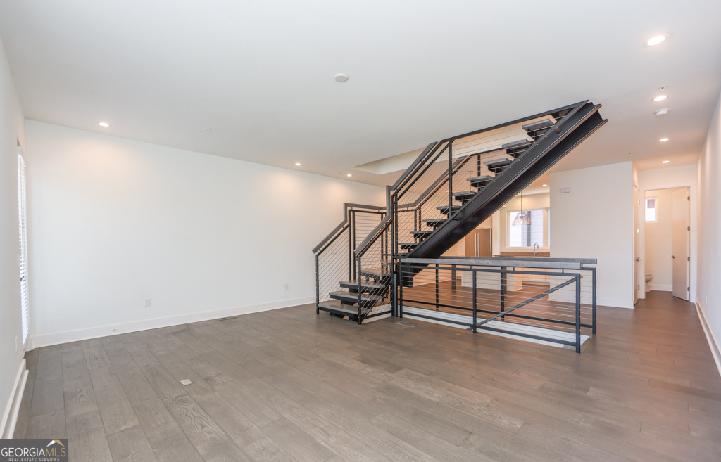 1145 Kirkwood Avenue Se - Photo 9