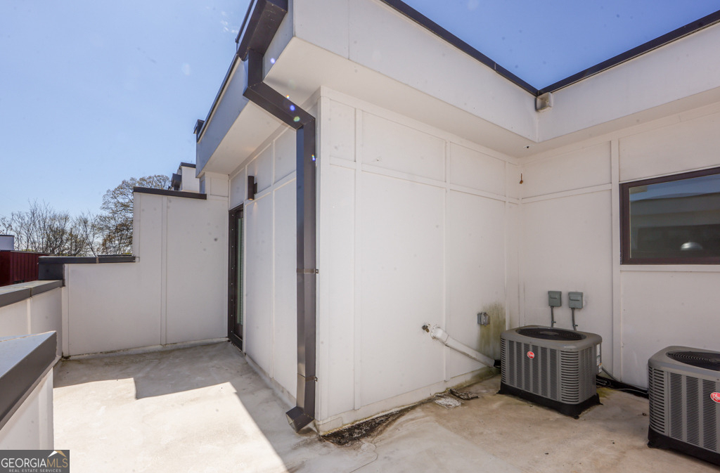 1145 Kirkwood Avenue Se - Photo 45