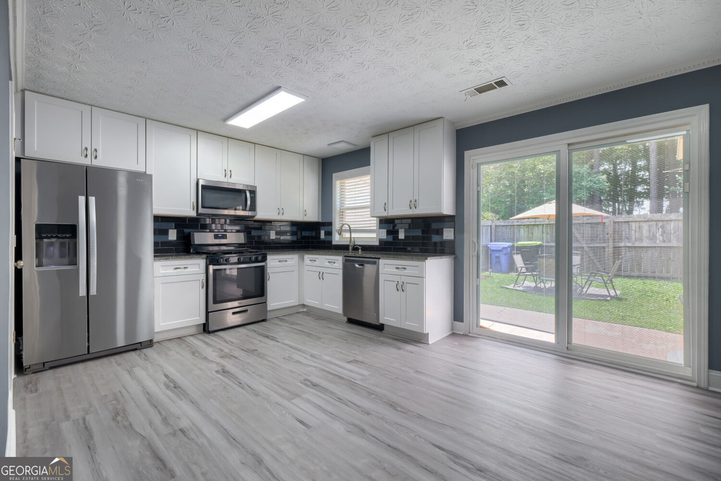 119 Forrest Avenue - Photo 3