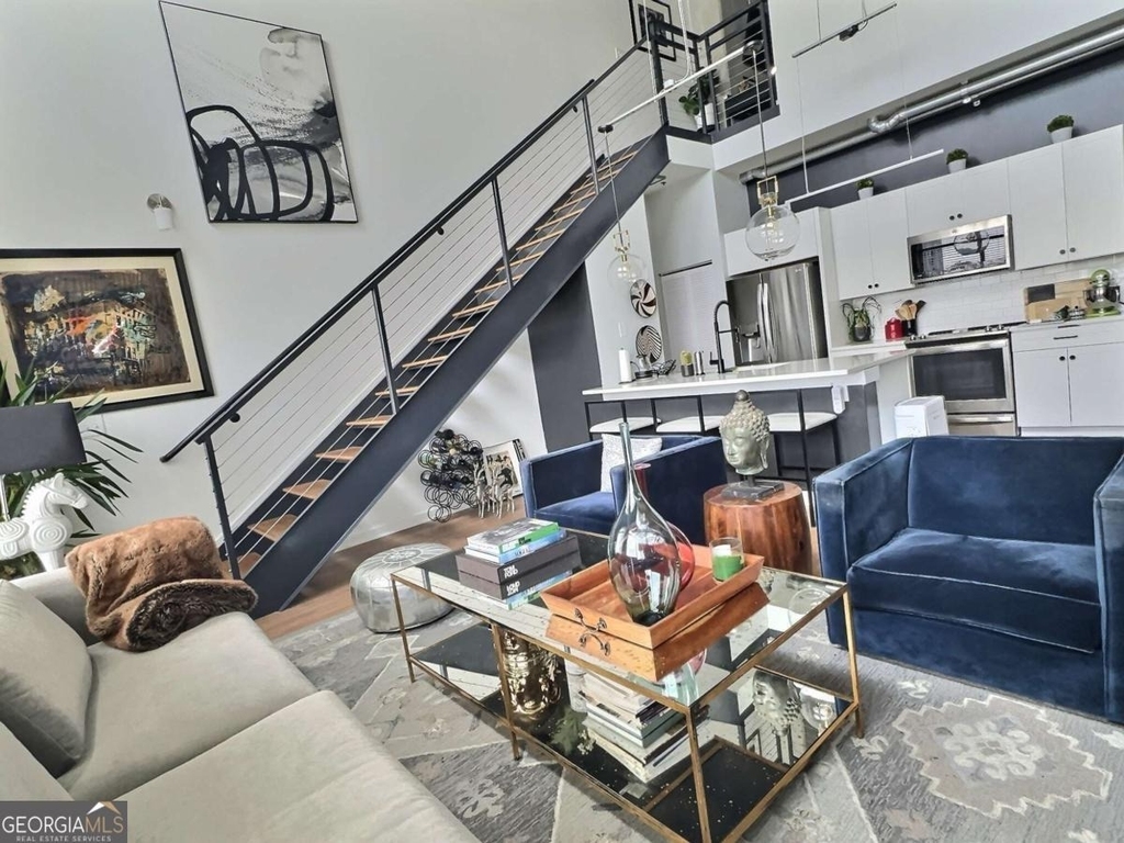 260 18th Street Nw - Photo 1
