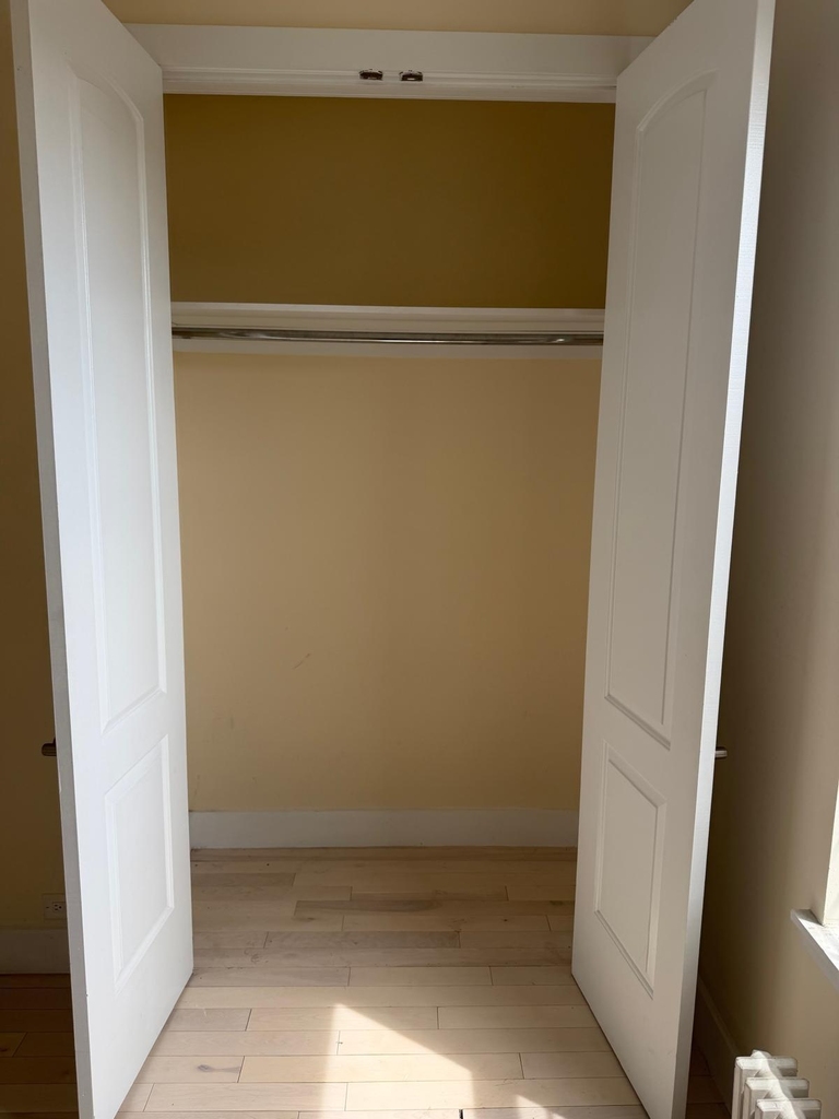 West 188th Street - Photo 11