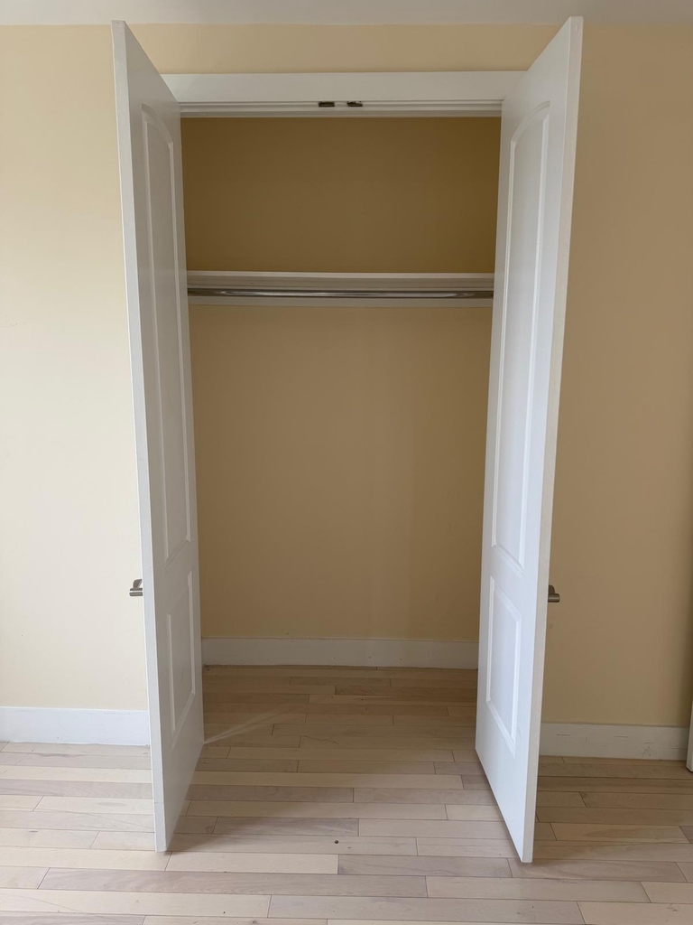 West 188th Street - Photo 9