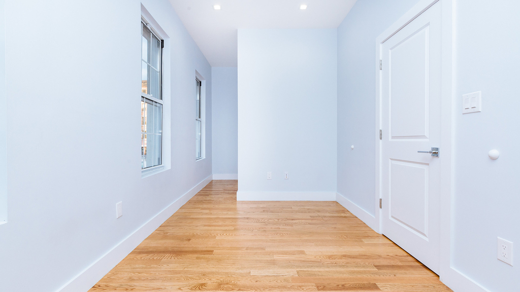 128 India St 11222 - Photo 2