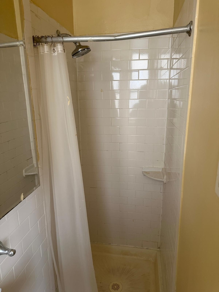 West 176th Street - Photo 5