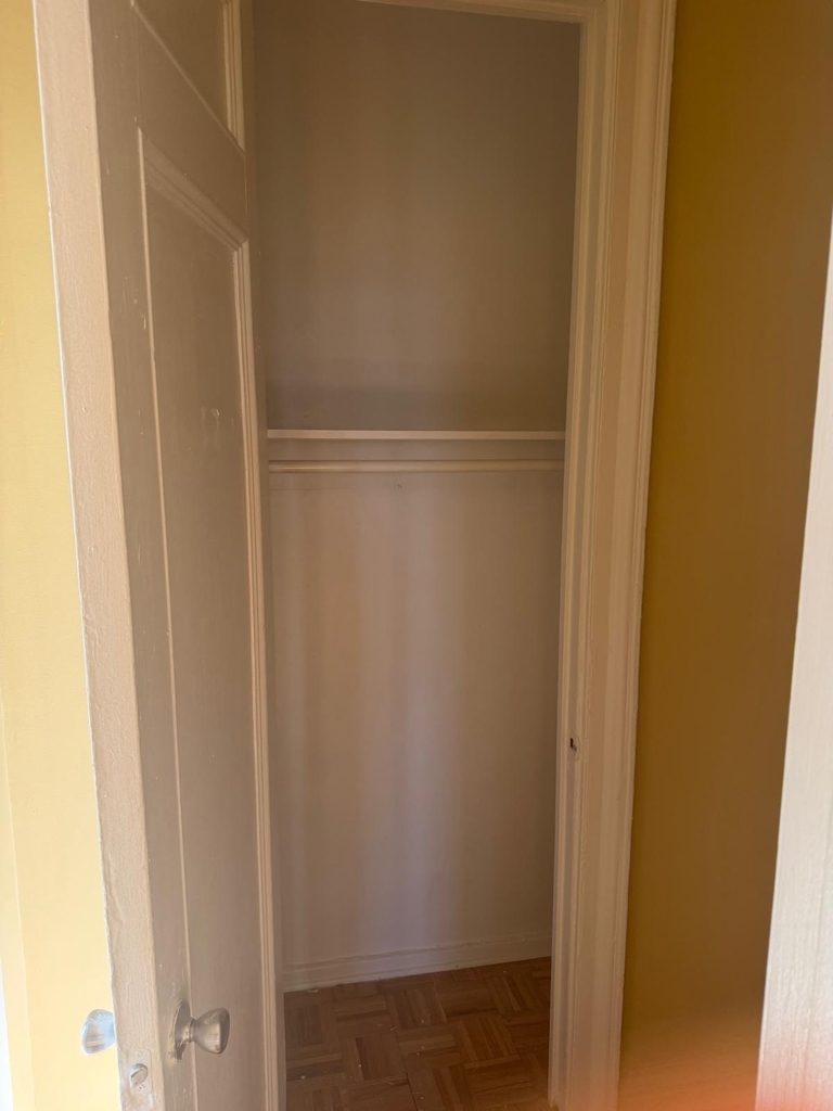 West 176th Street - Photo 14