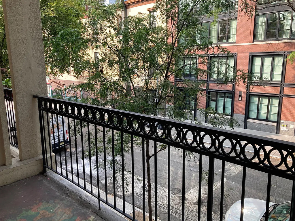 270 West 25th Street - Photo 0