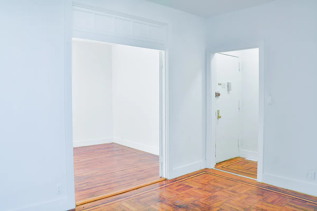 35 Thayer Street - Photo 4