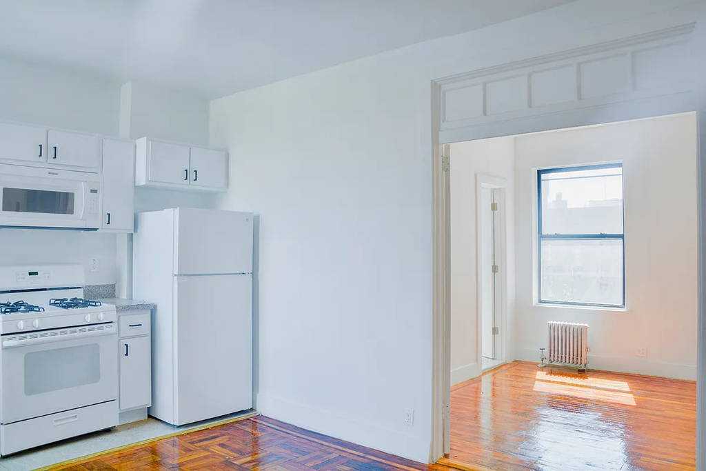 35 Thayer Street - Photo 0