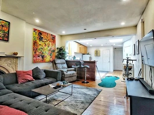 322 2nd Avenue - Photo 0