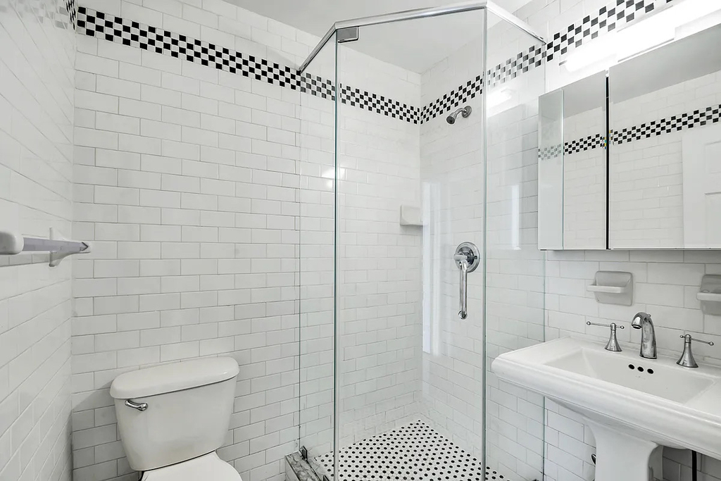 121 Madison Avenue - Photo 8
