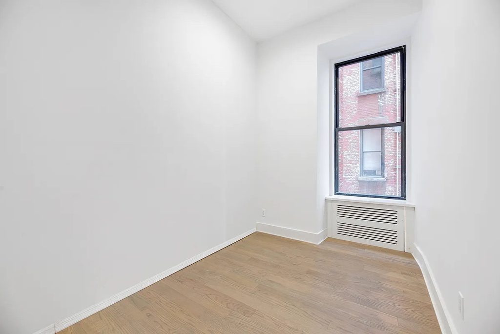 121 Madison Avenue - Photo 3