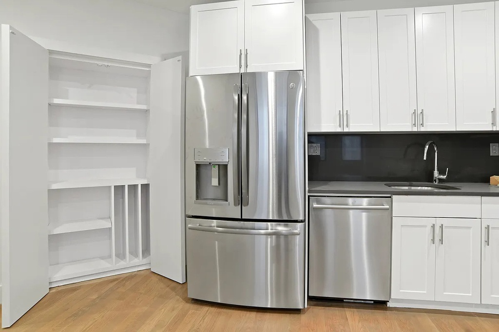 121 Madison Avenue - Photo 1
