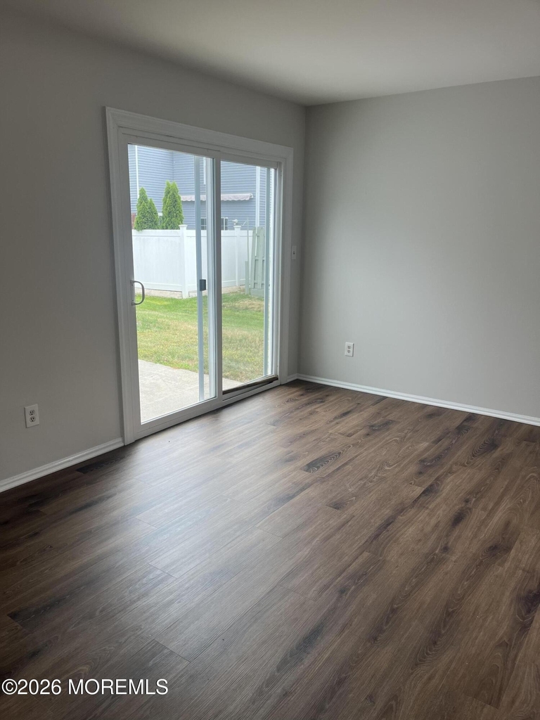 157 Malibu Drive - Photo 6