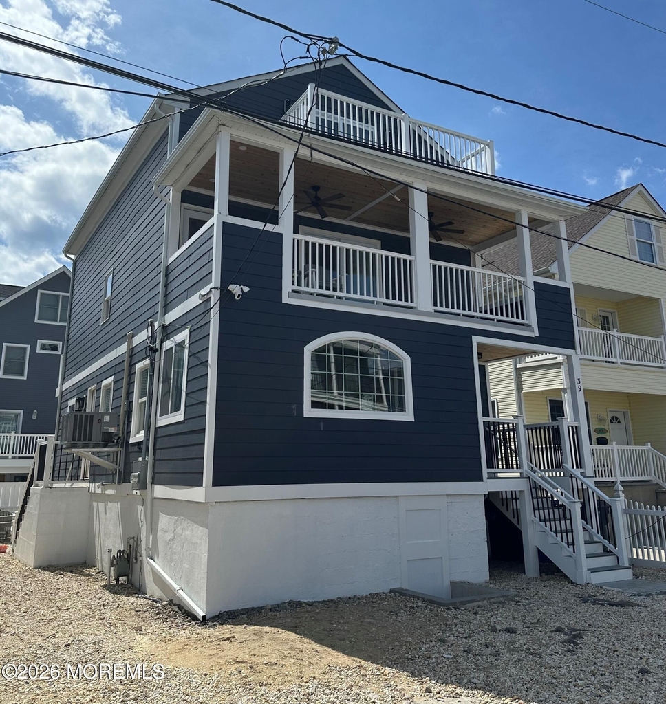 39 Coolidge Avenue - Photo 2
