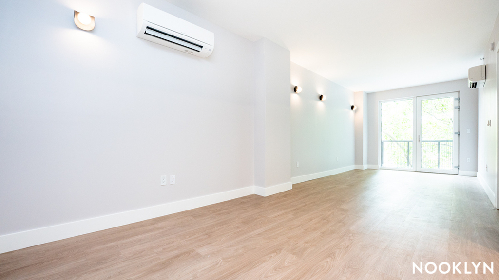 290 Linden Blvd  11226 - Photo 15