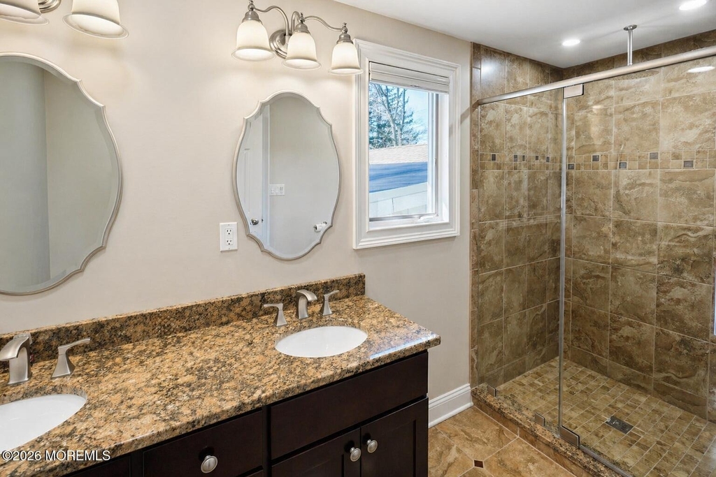 437 Adamston Road - Photo 18