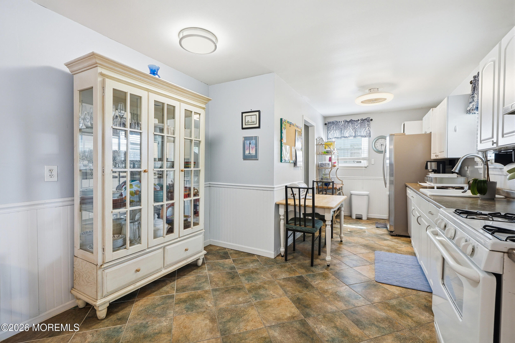 81 Berry Place - Photo 11