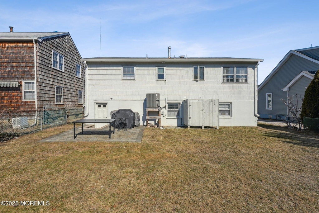 202 Yale Avenue - Photo 14