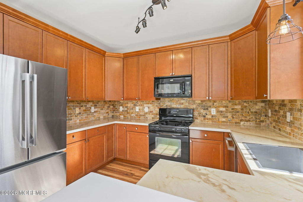 327 Mill Pond Way - Photo 7