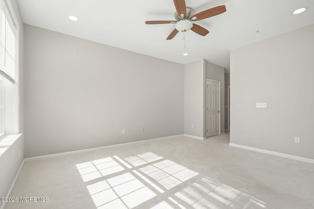 327 Mill Pond Way - Photo 15