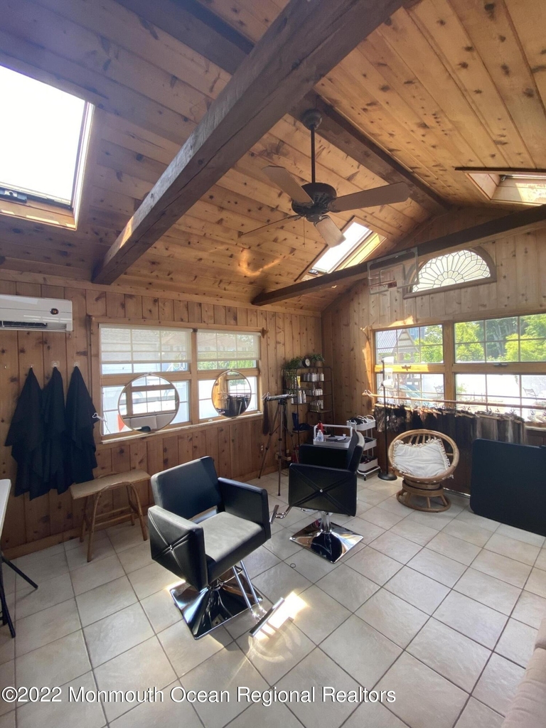 7 Campbell Court - Photo 5