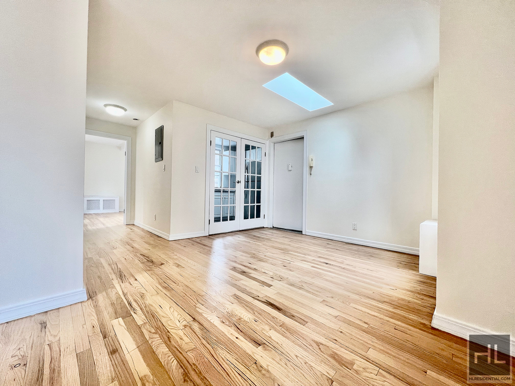 West 55th Street - Photo 0