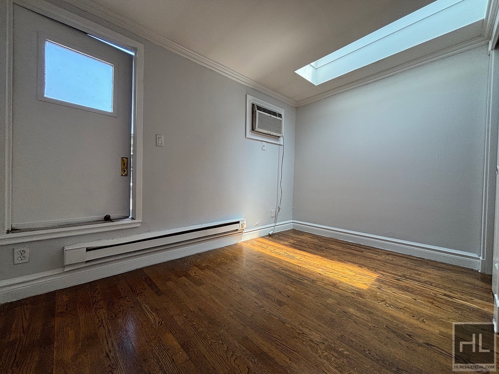 E 13th St. - Photo 9